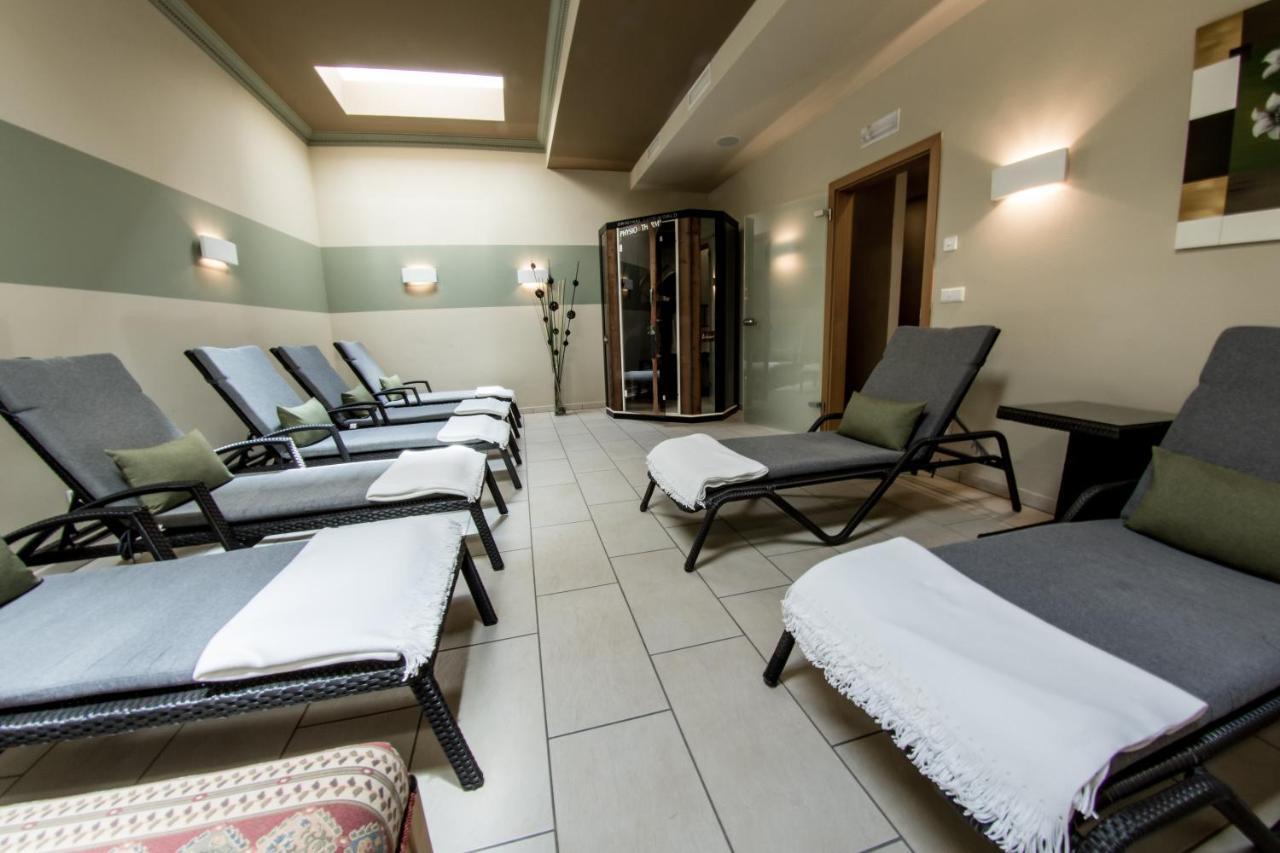 Hotel Gruber Sexten Ngoại thất bức ảnh